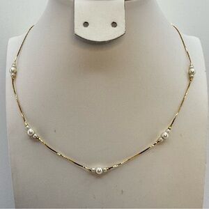 Avon Vintage Gold Tone Pearl Station Necklace 16.5” Bridal Evening Timeless